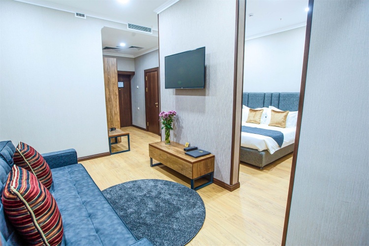 Double Suite