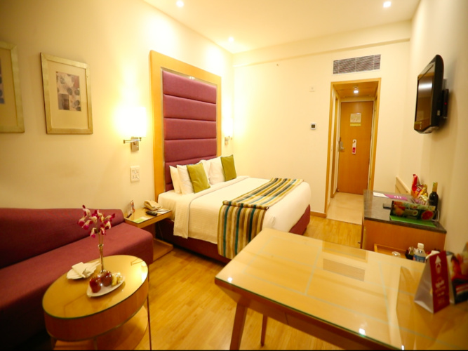 Superior Club room