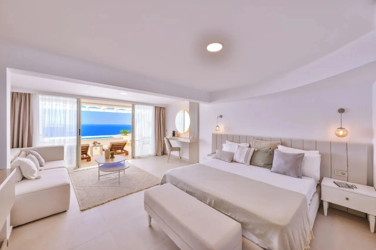 Suite with sea view