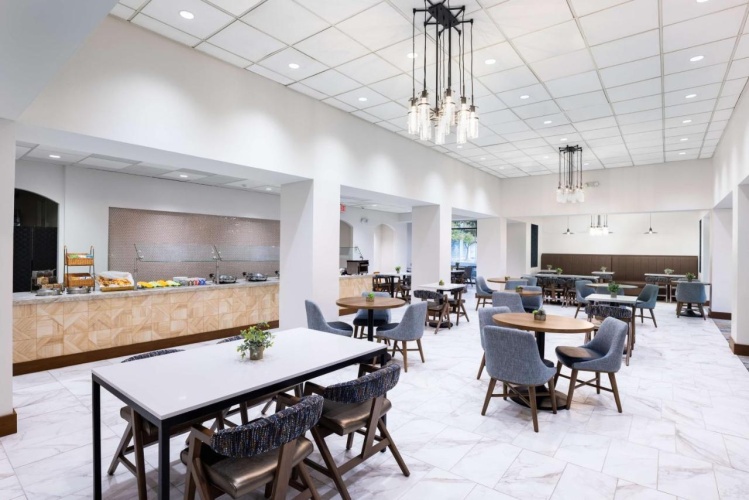 DoubleTree by Hilton Houston Medical Center Hotel & Suites photo 14