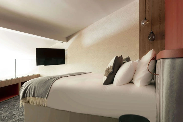 Mezzanine Suite