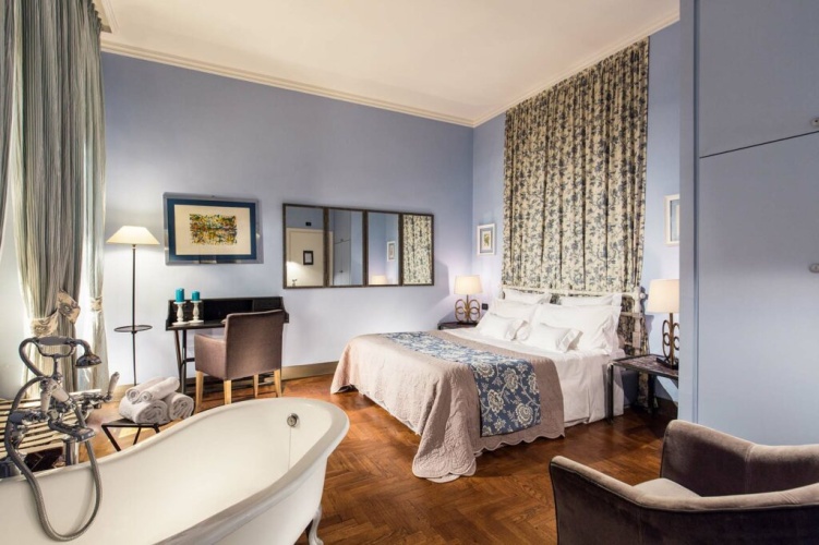 Superior room
