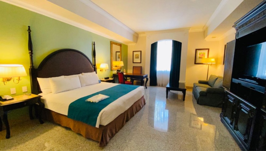 Governor Double Suite