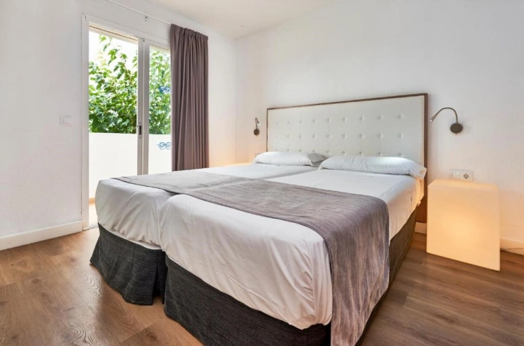 1 Bedroom Twin Apartment
