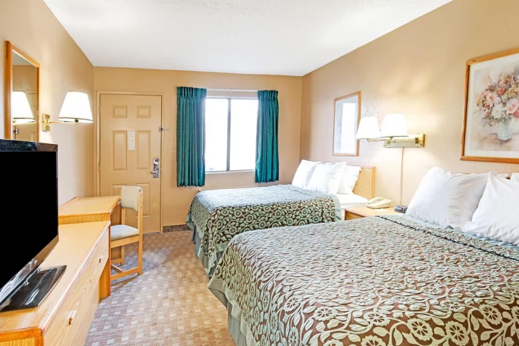 Deluxe Quadruple room