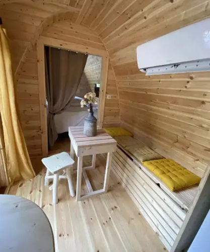 Double Studio Pod