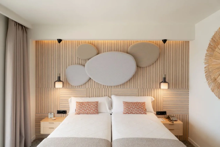 Tech Twin room