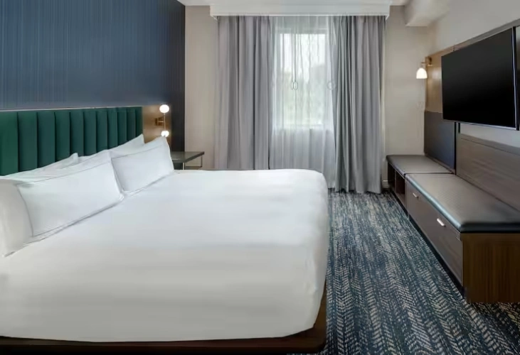 Accessible Double Suite