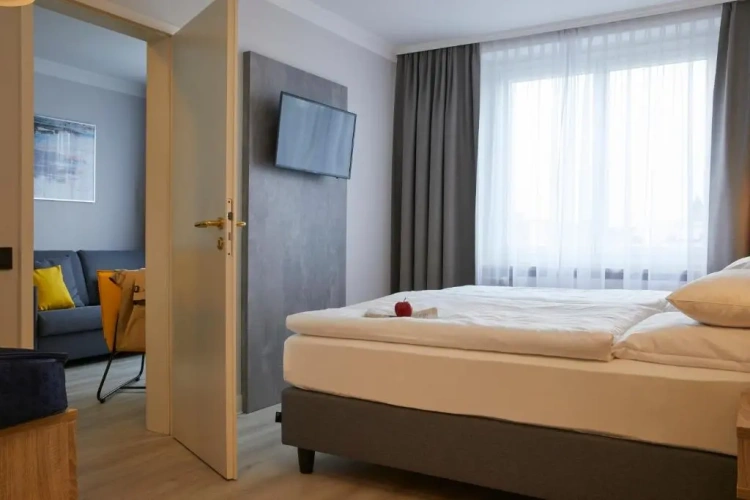 Double Suite
