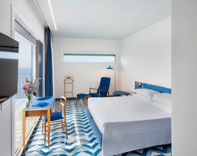 Suite with sea view