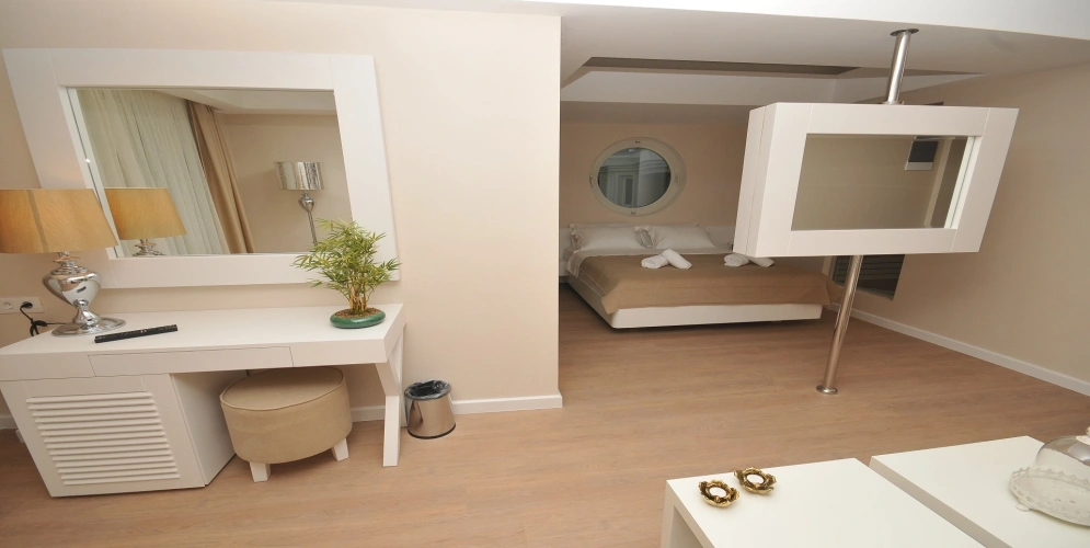 Deluxe Triple room