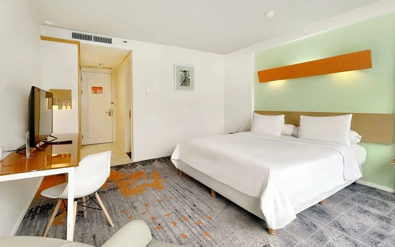 Twin Harris room
