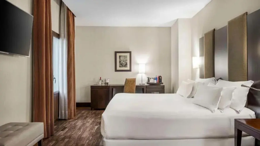 Premium Double room with view