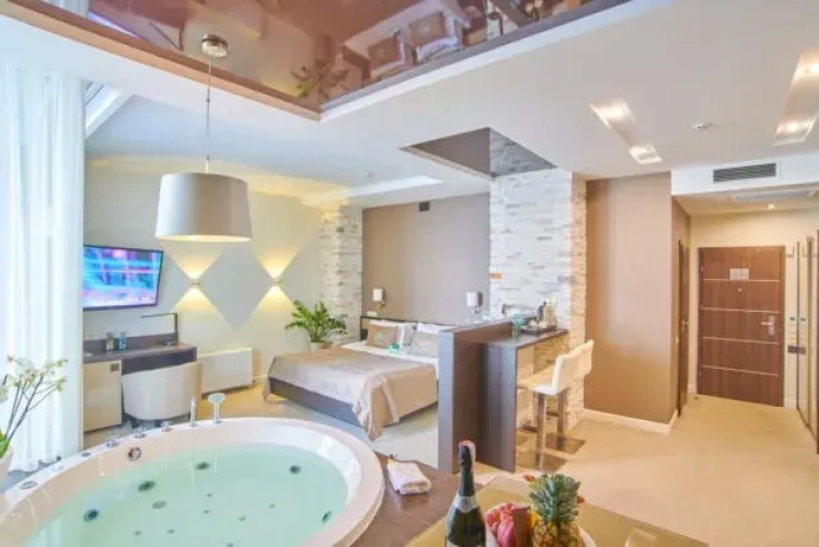 Double Suite