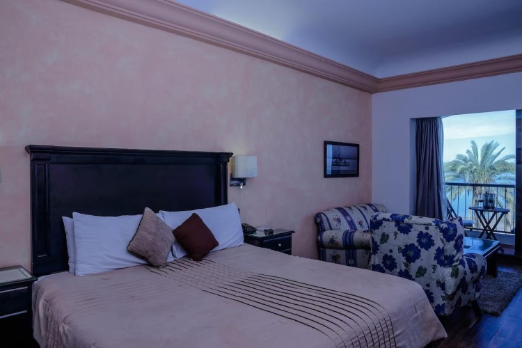 Master Double Suite