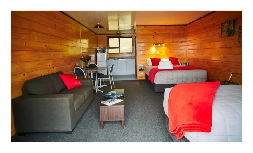Motel Studio