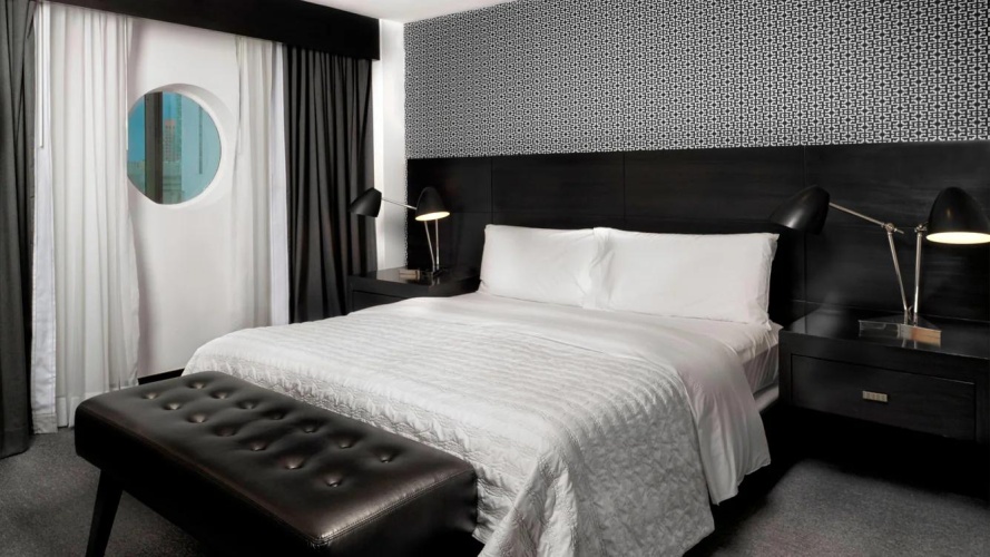 1 Bedroom Master Executive Corner Double Suite with city view