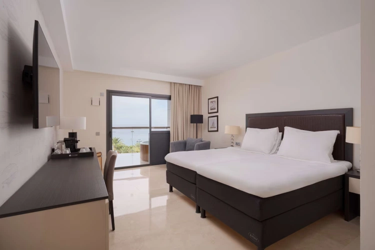 2 Bedrooms Suite