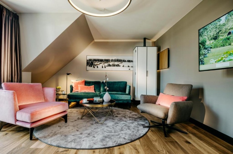 2 Bedrooms Double Suite