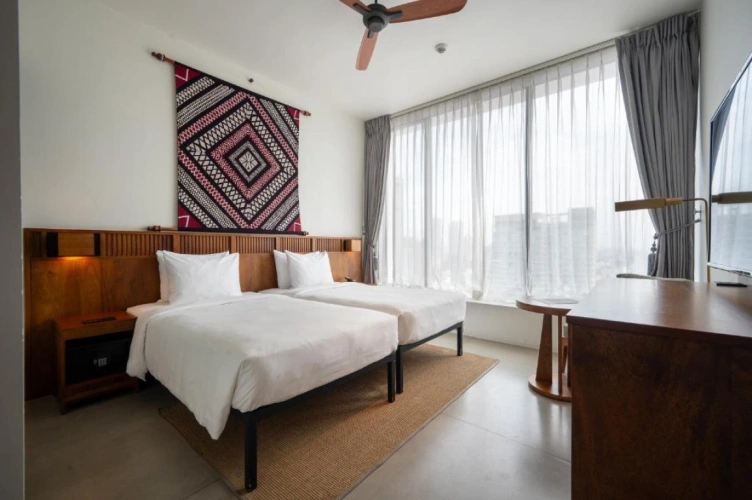 Superior Twin room with city view
