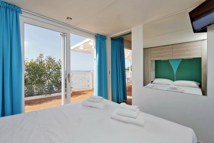 Quadruple Suite with sea view