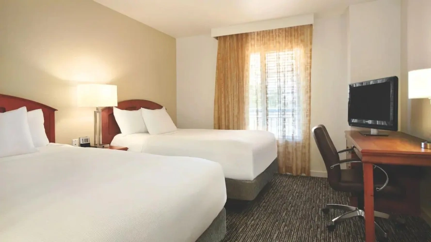 2 Bedrooms Twin Suite