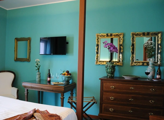Deluxe Double room with balcony and with sea view