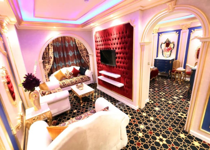 Prince Suite