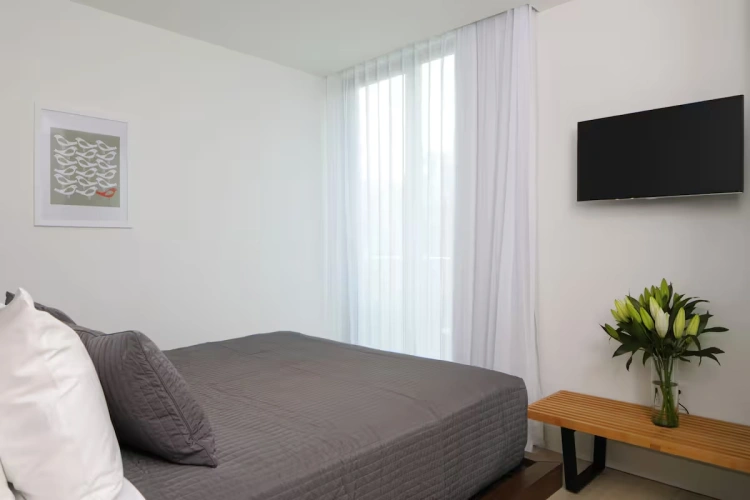 1 Bedroom Courtyard Double Suite with balcony