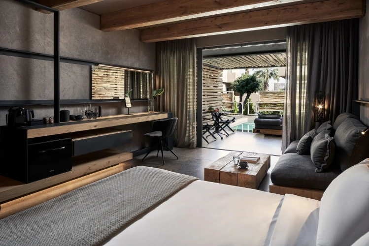 Elegance Pool Double Suite
