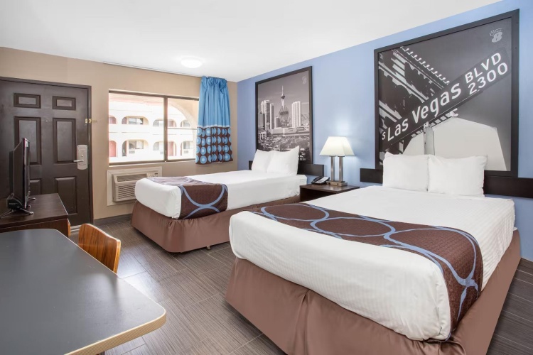 Quadruple room
