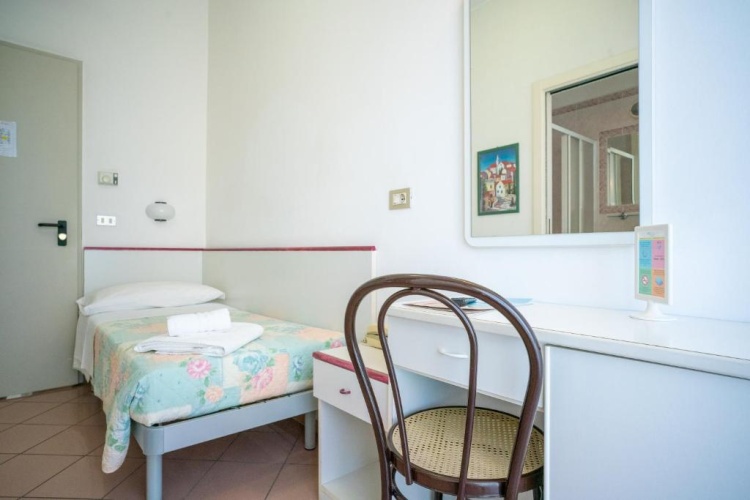 Single room with balcony