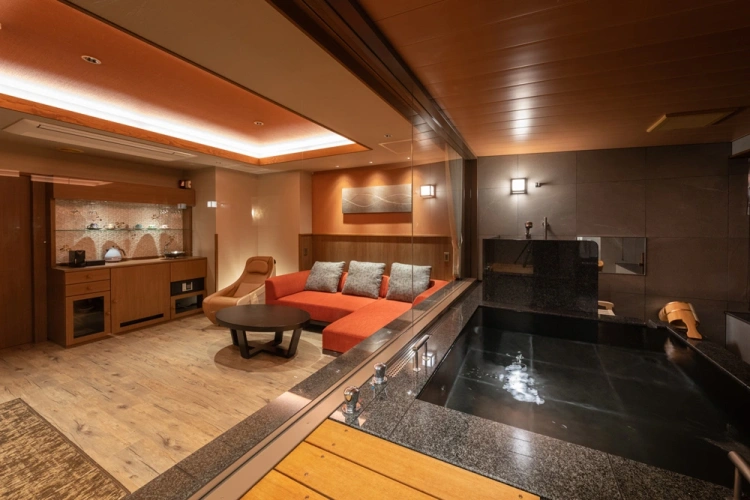 Heritage Roku Suite