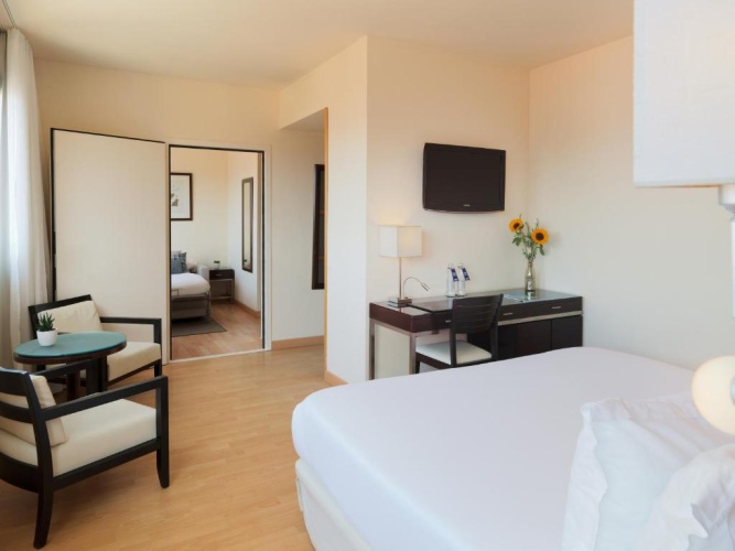 H10 Marina Barcelona photo 9