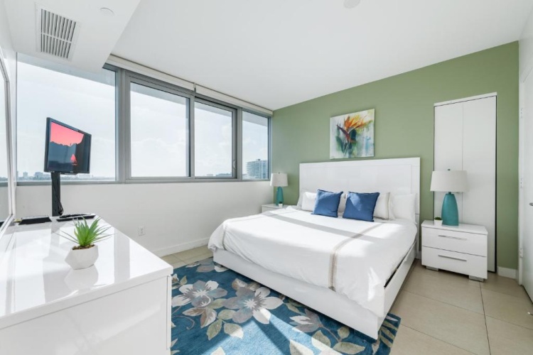 1 Bedroom Double Apartment with balcony and with city view