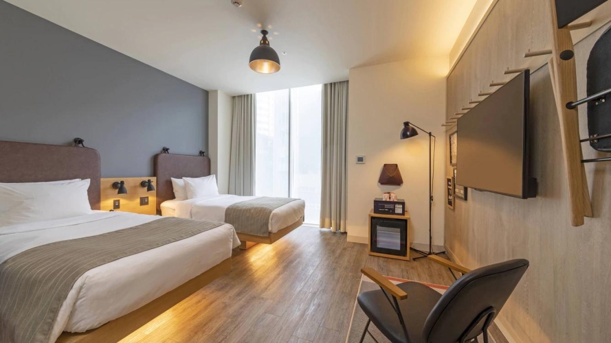 Signature Large Twin room