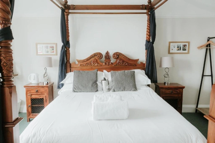 Four Poster Double room