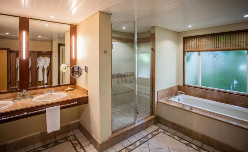 Paradis Beachcomber Golf Resort and Spa photo 15