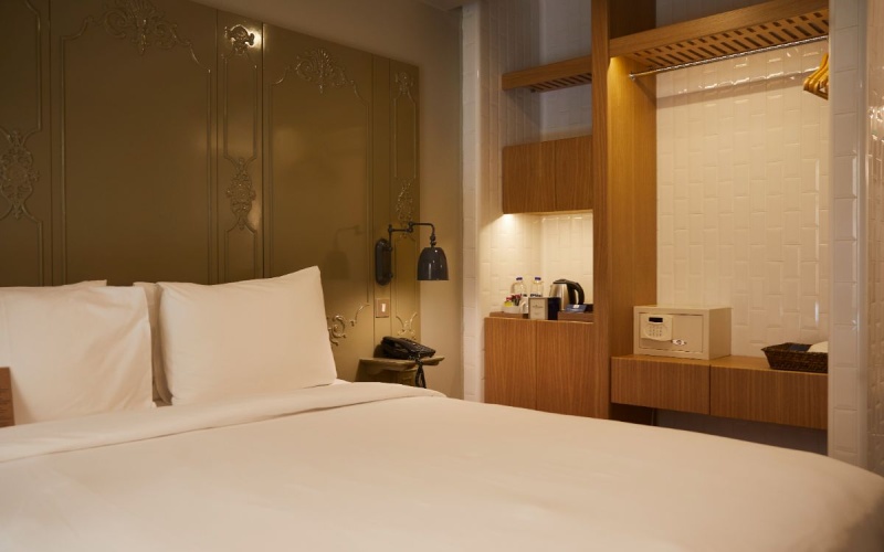 Superior Twin room with city view