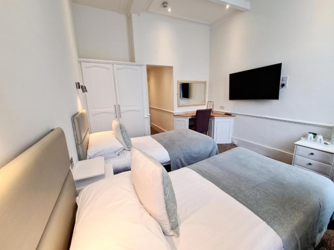 Twin room