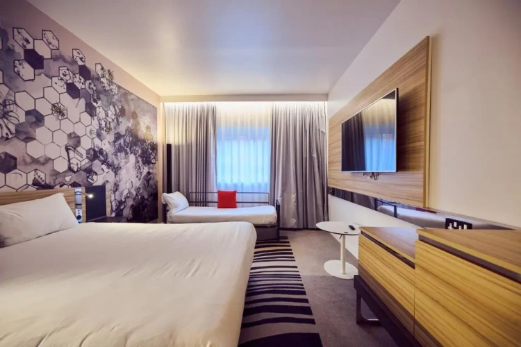 Quadruple room