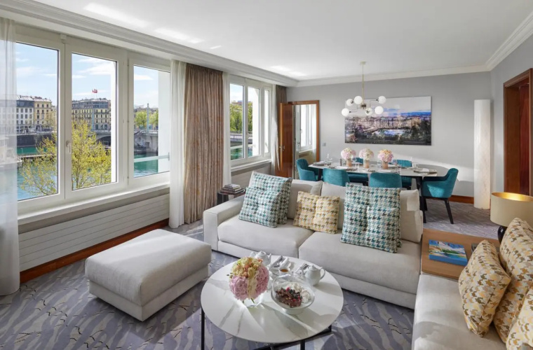 Deluxe Double Suite with river view
