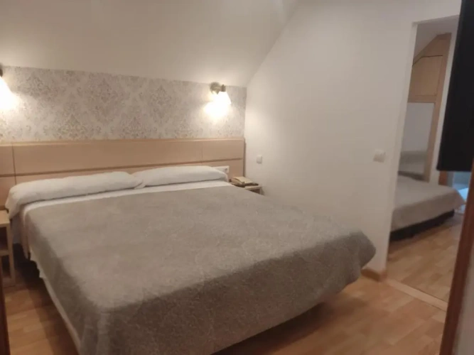 Deluxe Studio