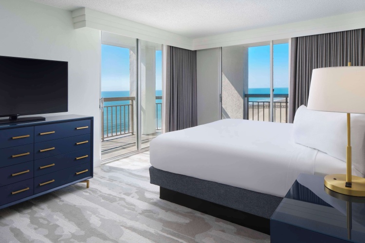 2 Bedrooms Deluxe Double Suite oceanfront