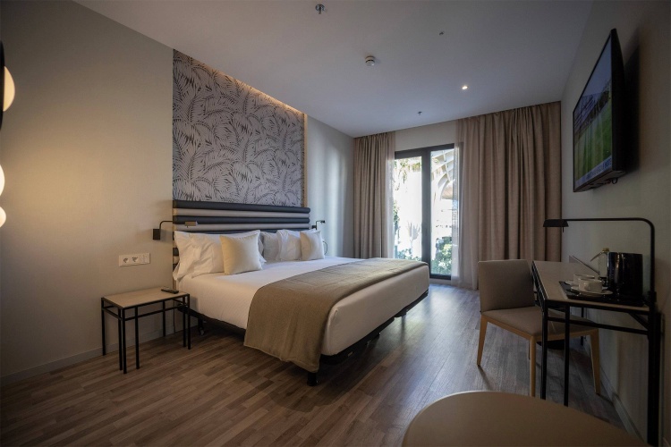 Double Junior Suite with Giralda view