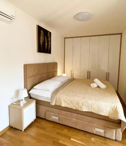 Four Views Apartments