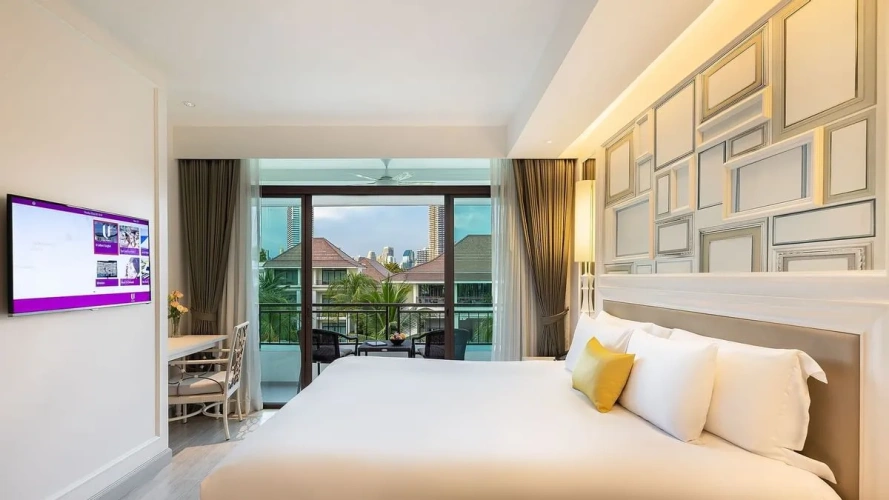 Deluxe Corner Double room
