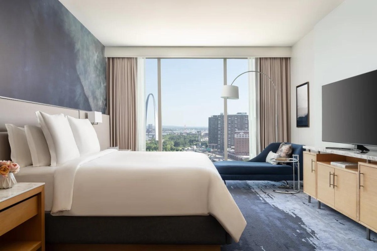 Four Seasons Hotel St. Louis photo 7