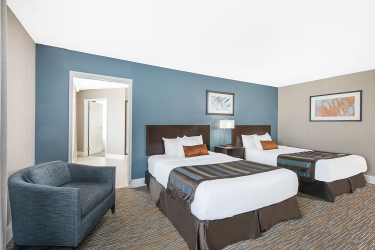 Quadruple Suite