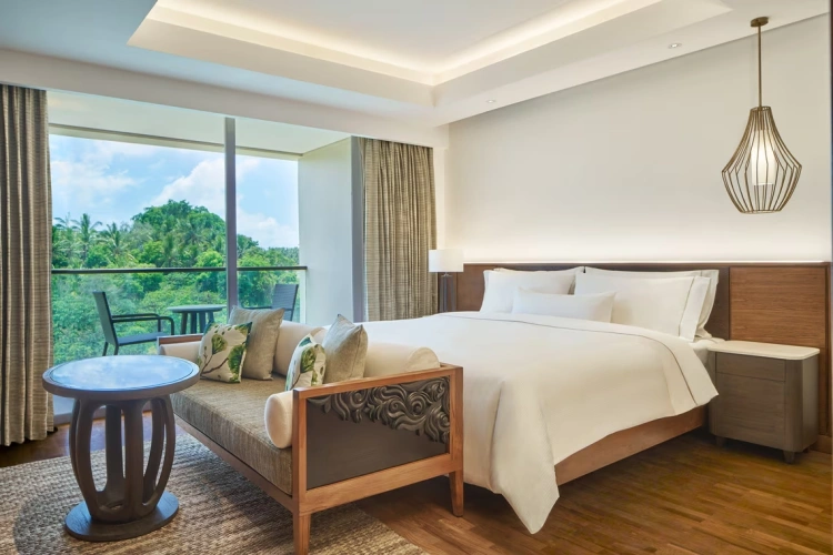 Double room with balcony and with garden view